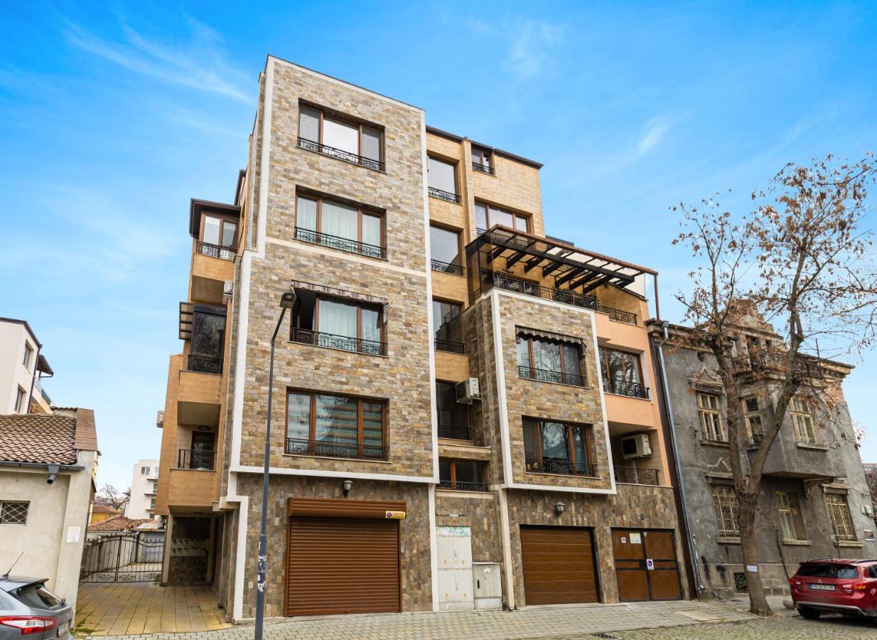 The Walnut 2Bd Apartment Plovdiv Eksteriør billede
