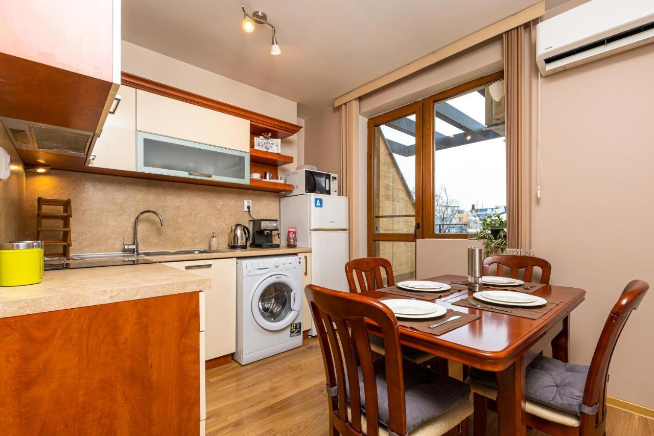The Walnut 2Bd Apartment Plovdiv Eksteriør billede