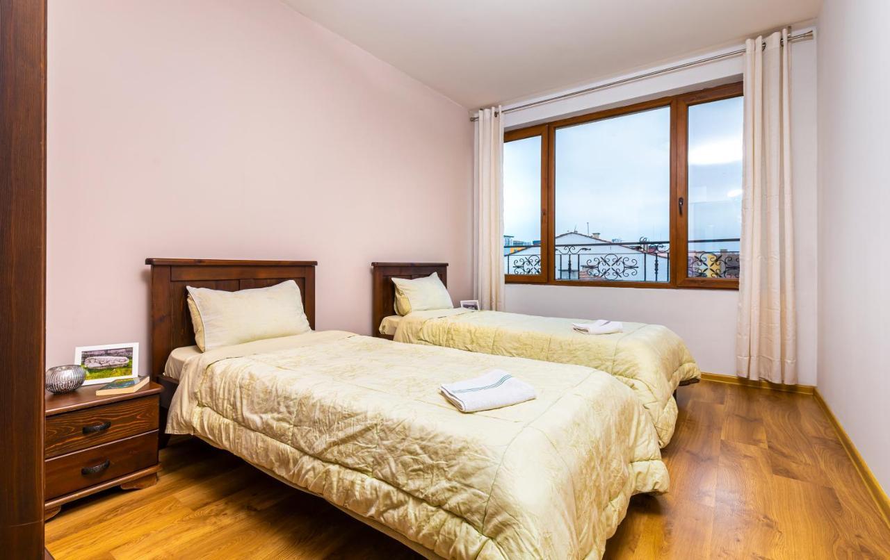 The Walnut 2Bd Apartment Plovdiv Eksteriør billede